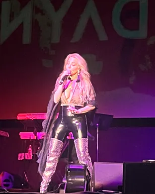 Taylor Dayne