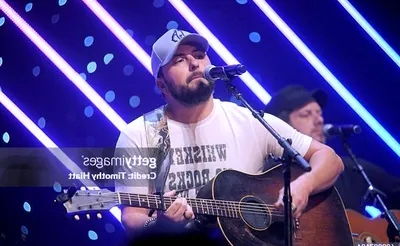 Tyler Farr